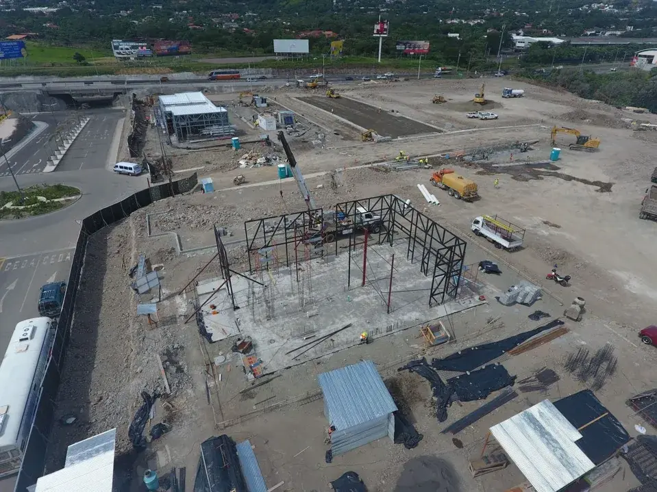 Vista 1 del proyecto KFC, Santa Ana Trade Center